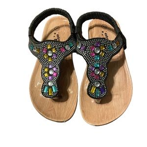 Gorgeous rhinestone thong sandals ✨